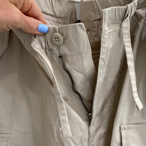 H and M cargo pants with elastic bottom NWOT - Picture 6 of 10